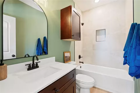 Bath - 100 33rd W, Bryan, TX 77803 photo 1 of 2