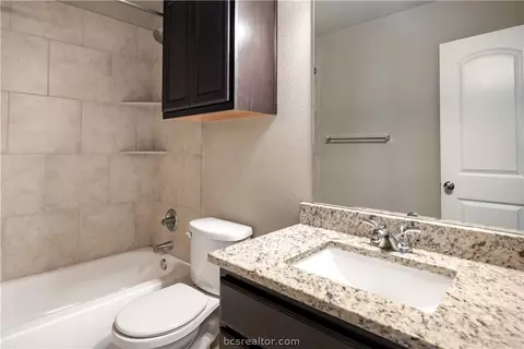 Bath - 2000 Shimla Dr, Bryan, TX 77807 photo 2 of 2