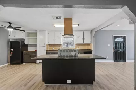 Kitchen - 1401 E 29th St, Bryan, TX 77802 photo 2 of 3