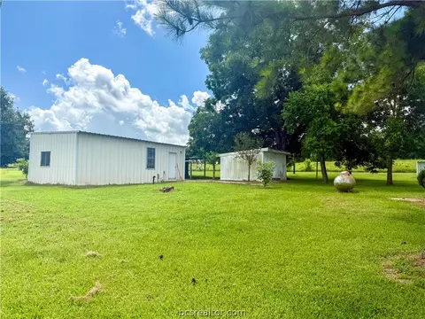 2433 County Road 409, Navasota, TX 77868