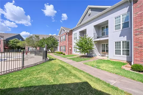 801 Luther W 407, College Station, TX 77840
