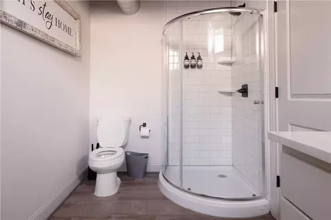 Bath - 1114 1116 East 25th St, Bryan, TX 77803 photo 6 of 6
