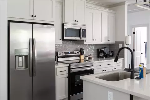 Kitchen - 1114 1116 East 25th St, Bryan, TX 77803 photo 3 of 6