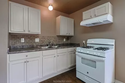 605-607 E Pease St, Bryan, TX 77803 photo 7