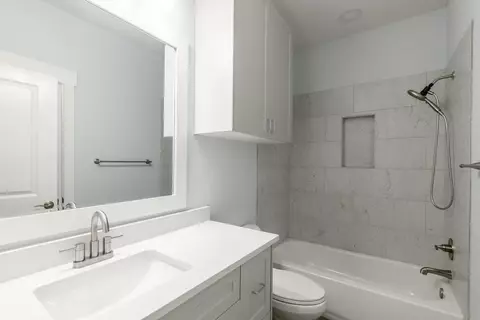 Bath - 1901 Marshall Ave, Bryan, TX 77803 photo 2 of 2
