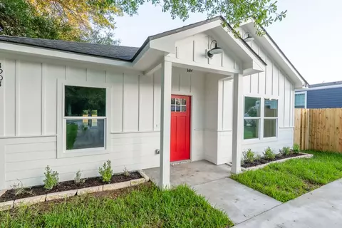 Exterior - 1901 Marshall Ave, Bryan, TX 77803 photo 5 of 5