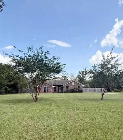 9638 Woodview Dr, College Station, TX 77845