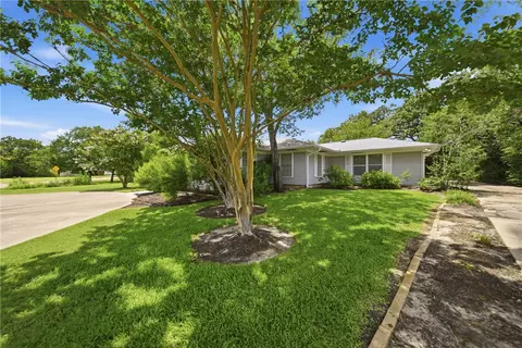 Exterior - 308 Brookside Dr E, Bryan, TX 77801 photo 9 of 10