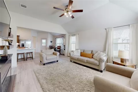 2846 Messenger Way, Bryan, TX 77803 photo 2