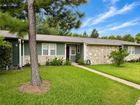 2800 Longmire Drive 19, College Station, TX 77845