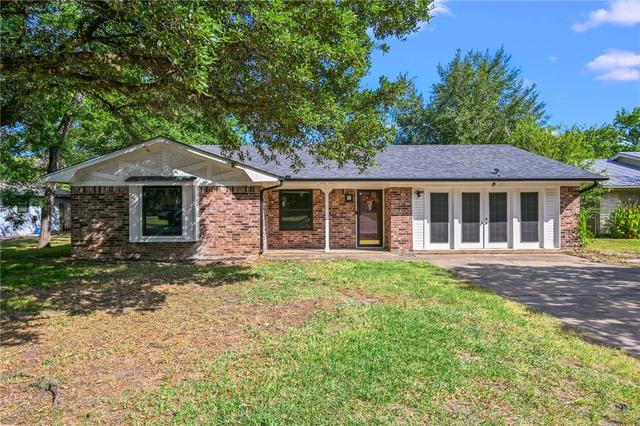 1300 Hawk Tree Dr, College Station, TX 77845