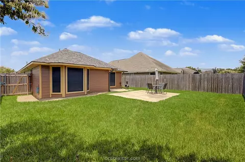 Exterior - 2026 Mountain Wind Loop, Bryan, TX 77807 photo 3 of 4