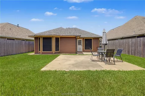 Exterior - 2026 Mountain Wind Loop, Bryan, TX 77807 photo 2 of 4