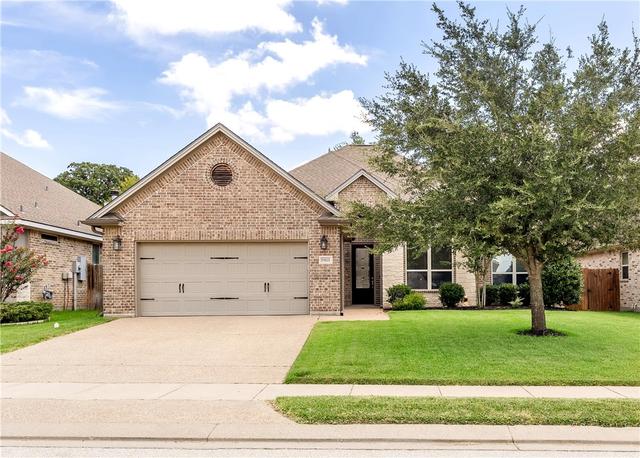 15621 Long Creek Ln, College Station, TX 77845