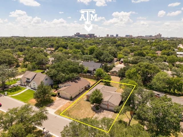 1201 Pershing Dr, College Station, TX 77840