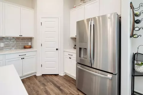 Kitchen - 3105 Tarleton Ct, Bryan, TX 77808 photo 4 of 4
