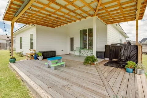 Exterior - 3105 Tarleton Ct, Bryan, TX 77808 photo 6 of 11
