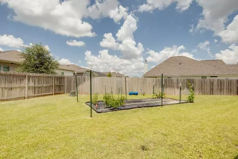 Exterior - 3105 Tarleton Ct, Bryan, TX 77808 photo 9 of 11