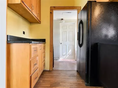 616 N Sharp St, Franklin, TX 77856 photo 6