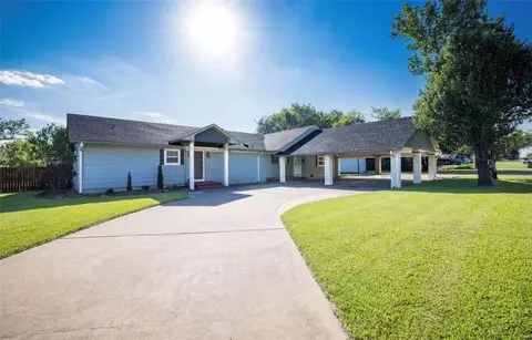 116 N Hearne St, Franklin, TX 77856