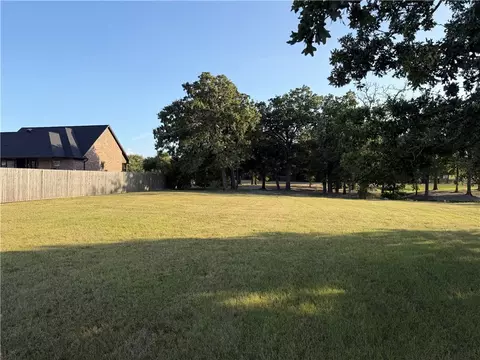 9901 Hunters Run, College Station, TX 77845