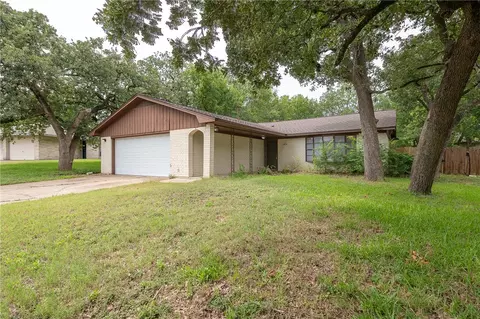 1418 Magnolia Dr, College Station, TX 77845