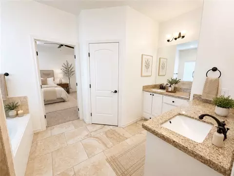 Bath - 3092 Archer Cir, Bryan, TX 77808 photo 1 of 6