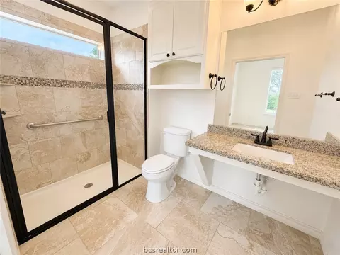 Bath - 3092 Archer Cir, Bryan, TX 77808 photo 5 of 6