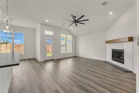 Living - 3010 Teller Dr, Bryan, TX 77808 photo 1 of 6