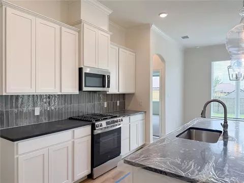 3010 Teller Dr, Bryan, TX 77808 photo 4