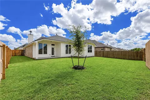 Exterior - 3010 Teller Dr, Bryan, TX 77808 photo 3 of 3