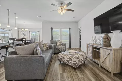 5266 Montague Loop, Bryan, TX 77807 photo 7