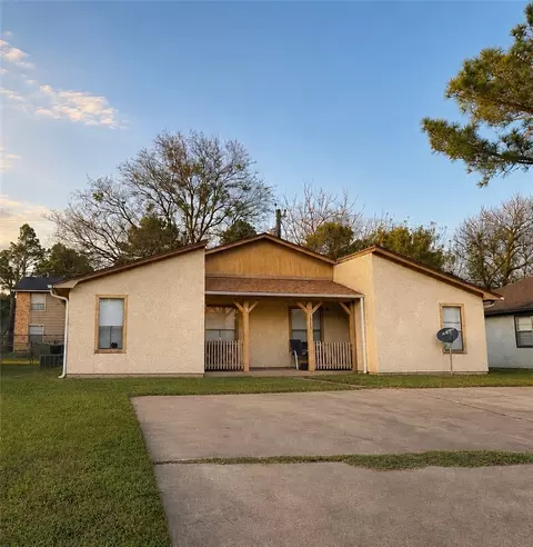1523 Pine Ridge Drive A And B, College Station, TX 77840