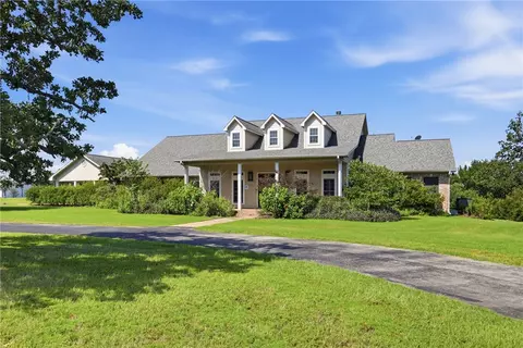 13876 Alacia Ct, College Station, TX 77845