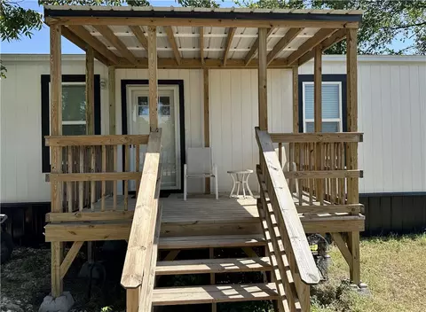 404 E Collins St, Bremond, TX 76629 photo 3