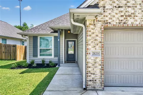 2123 Mountain Wind Loop, Bryan, TX 77807 photo 2