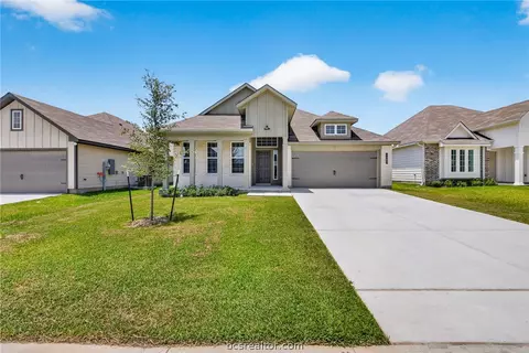 2405 Rooke Rd, Bryan, TX 77807
