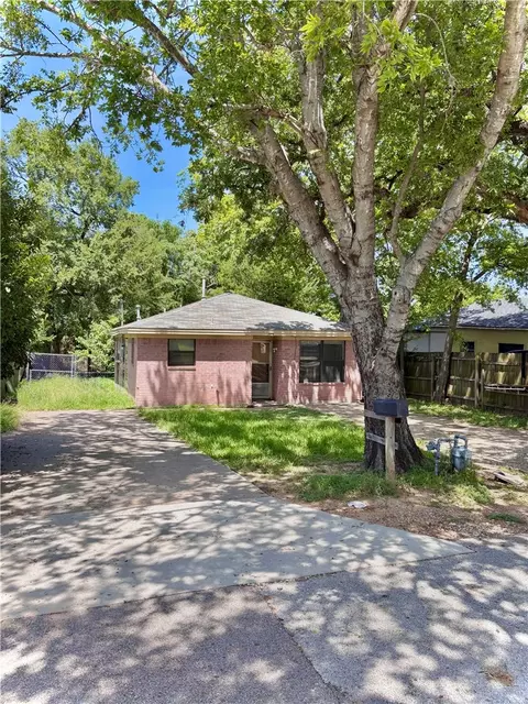 Exterior - 1204 Peale St, Bryan, TX 77803 photo 3 of 5