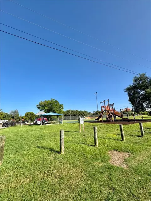 Exterior - 1204 Peale St, Bryan, TX 77803 photo 5 of 5