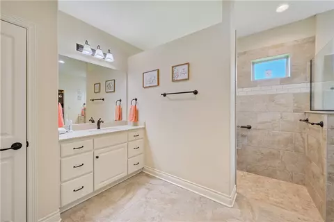 Bath - 3201 Old Spring Way, Bryan, TX 77808 photo 4 of 5