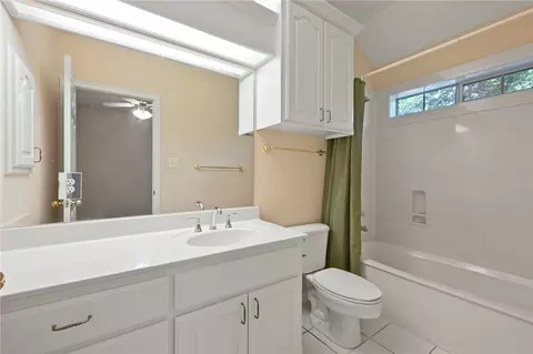 Bath - 2800 Broadmoor Dr, Bryan, TX 77802 photo 1 of 3