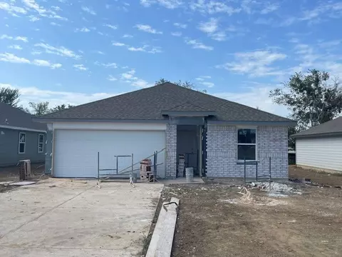 216 Paco Loop, Caldwell, TX 77836