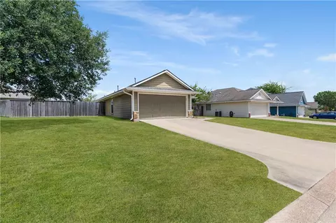3927 Tranquil Path Dr, College Station, TX 77845