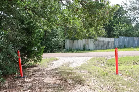 6005 Sunnydell St, Bryan, TX 77807 photo 3