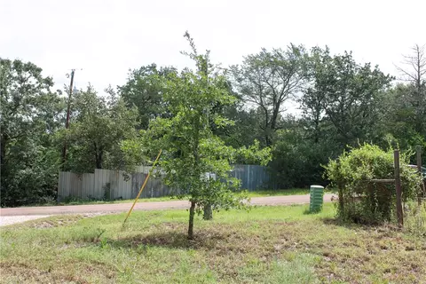6005 Sunnydell St, Bryan, TX 77807 photo 4