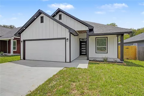 1403 Rochester St, Bryan, TX 77803