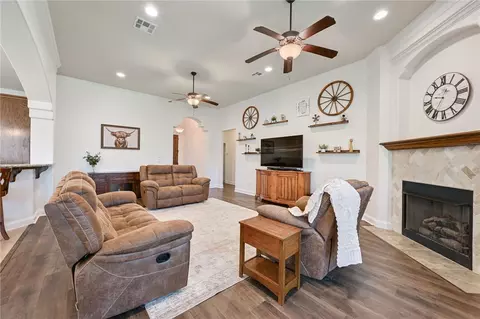 Living - 2901 Caney Ct, Bryan, TX 77808 photo 2 of 3