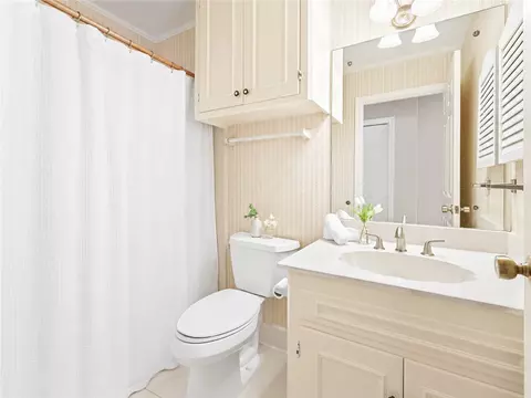 Bath - 701 Walker St, Bryan, TX 77802 photo 3 of 3