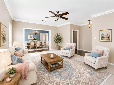Living - 701 Walker St, Bryan, TX 77802 photo 2 of 4