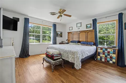 Other - 307 E Barton St, Calvert, TX 77837 photo 5 of 10